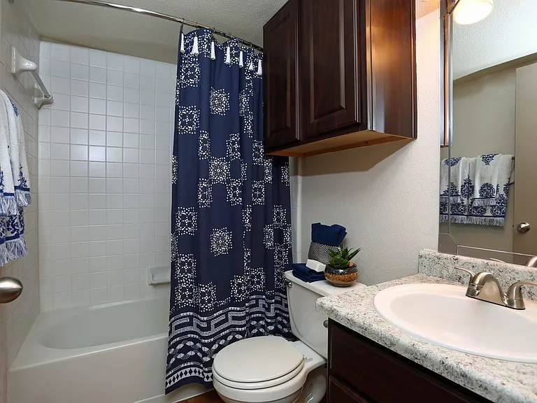 Elevate Apartments — Photo 10