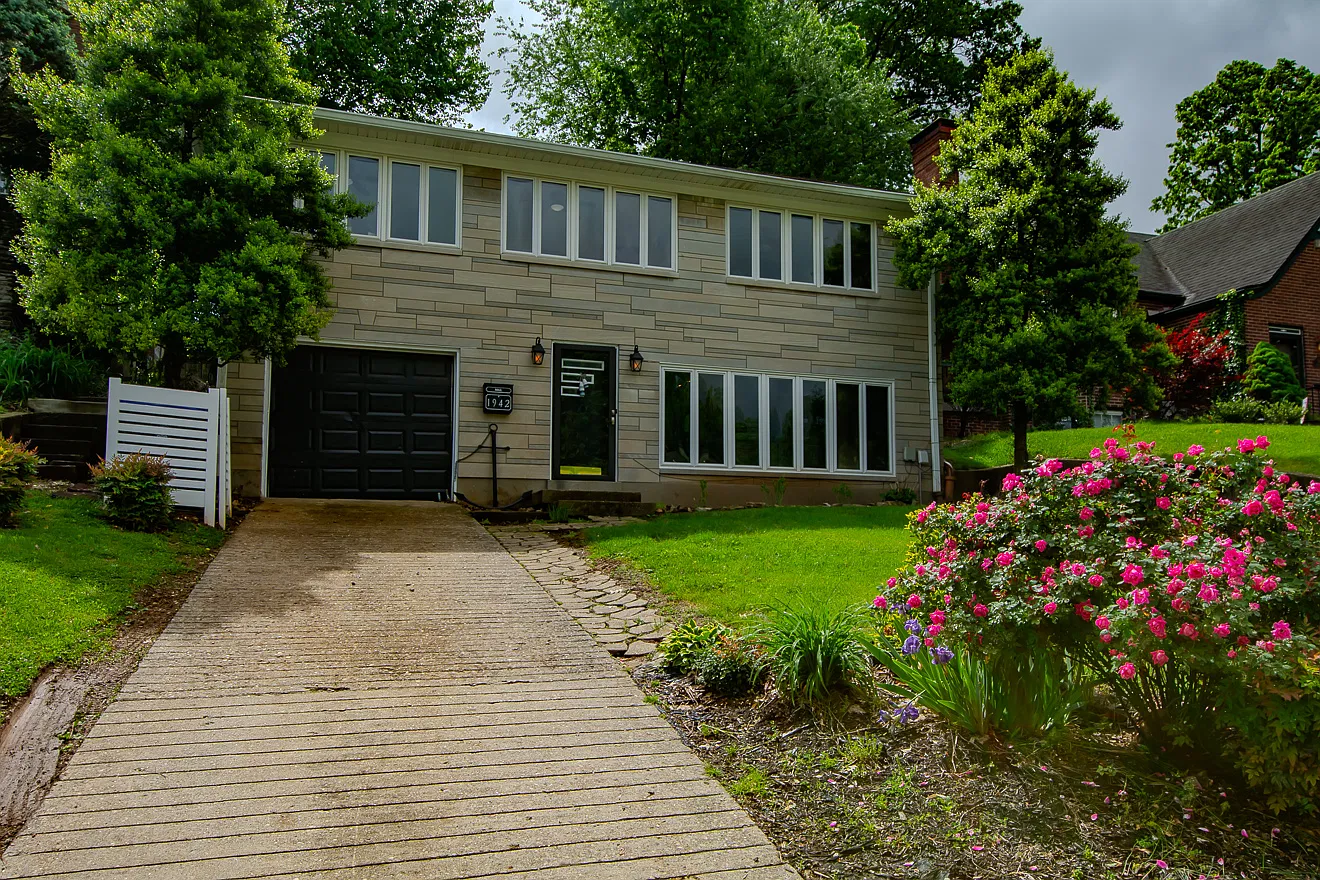 3 bed, 1765 sqft, $2,400 — Photo 1