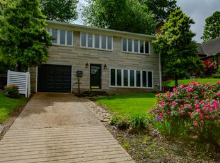1942 Trevilian Way, Louisville, KY 40205
