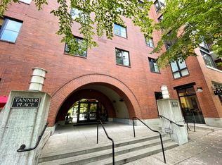 1030 NW Johnson St APT 424, Portland, OR 97209