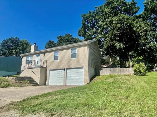 1316 N Emery St, Independence, MO 64050