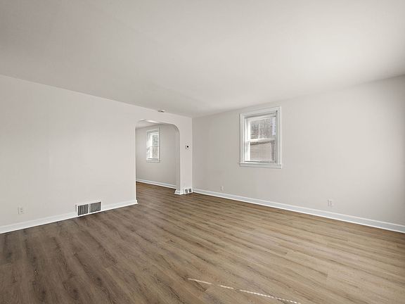 2nd image of 4017 Brunswick Ave