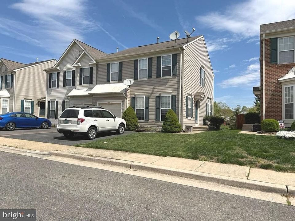 2nd image of 209 Nob Hill Way