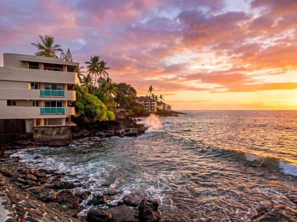 75-5976 Alii Dr, Kailua Kona, HI 96740
