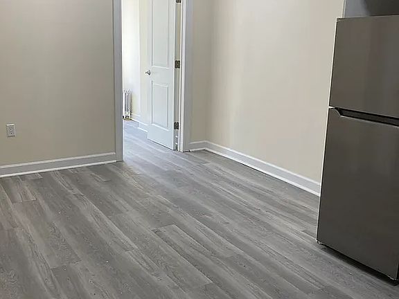 2nd image of 930 Columbus Ave APT 2B