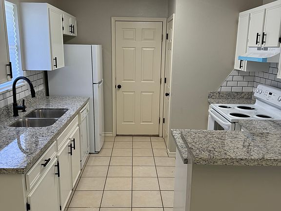 5th image of 4506 La Salida Dr #B