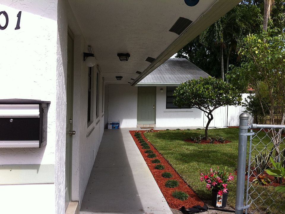 1st image of 1201 N 17th Ave #1