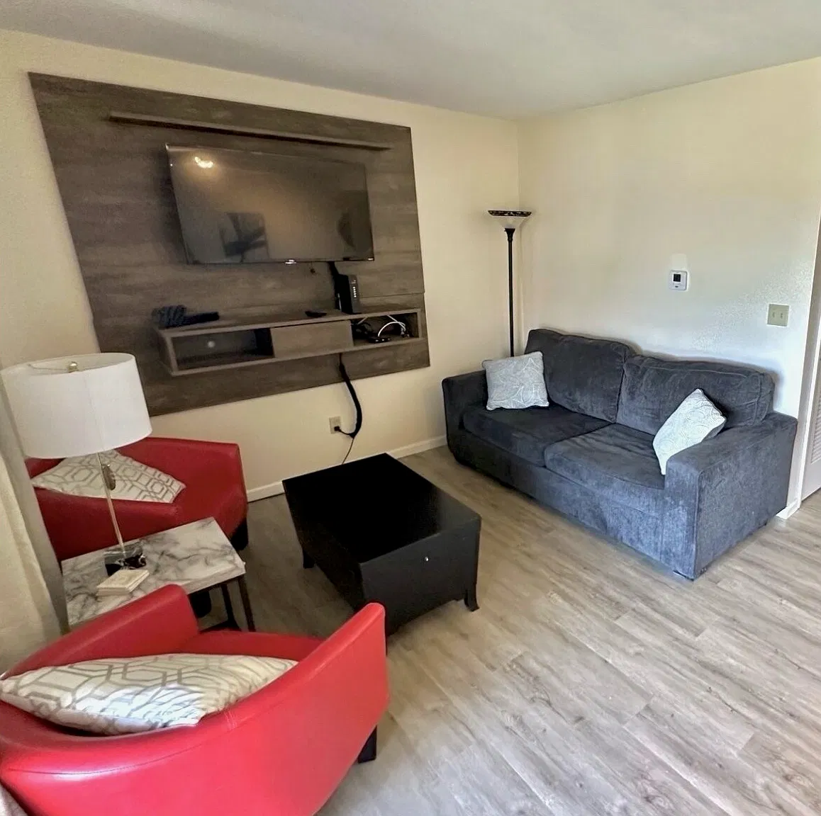 1 bed, 700 sqft, $1,500 — Photo 1