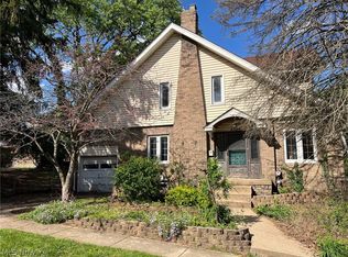 2464 4th St, Cuyahoga Falls, OH 44221