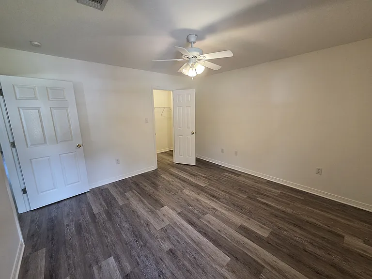 22 Hunter Ln #22A — Photo 11