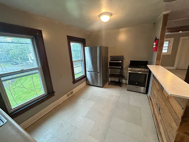 251 Cottage St #2 — Photo 7