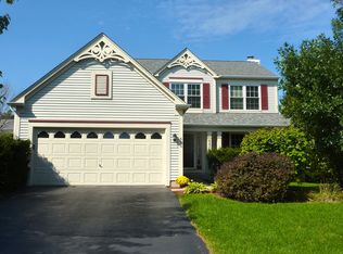 680 Fieldstone Dr, Lake Villa, IL
