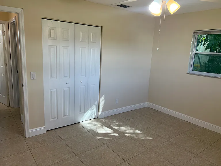 2052 SE Jackson St — Photo 38