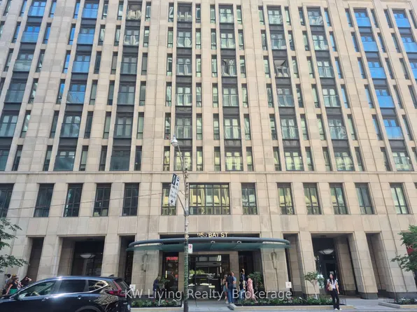 955 Bay St, Toronto, ON