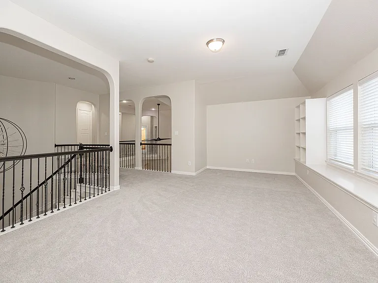 1352 Bentgrass Dr — Photo 30