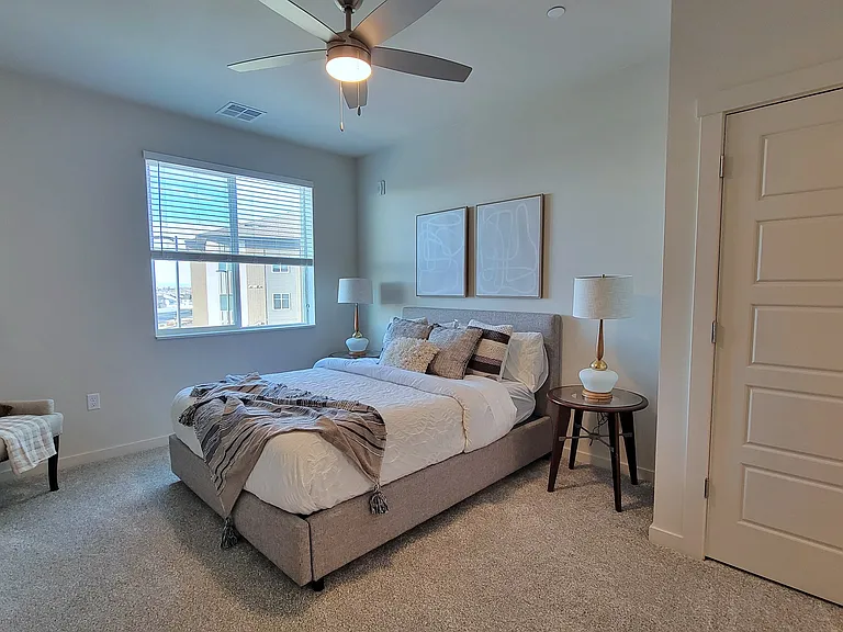2BD CORNER