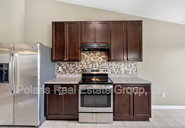 872 Cherry Tree Ln — Photo 11