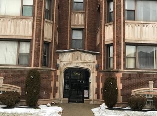 7520 S Yates Blvd #3A, Chicago, IL 60649