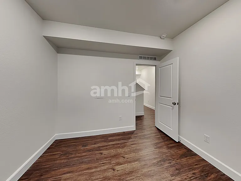 14922 W 82nd Pl — Photo 13