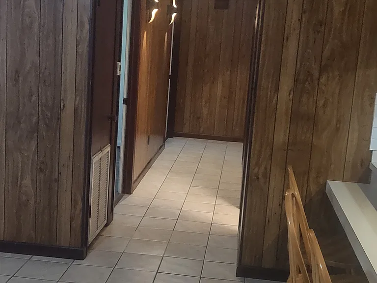 1005 Lester Dr — Photo 13
