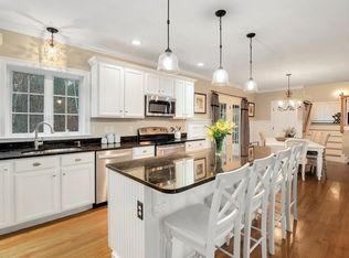 21 Valley View Cir, Rutland, MA 01543