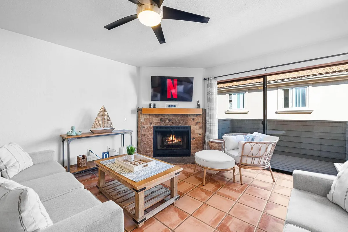 Unit Photo - 733 Seacoast Dr