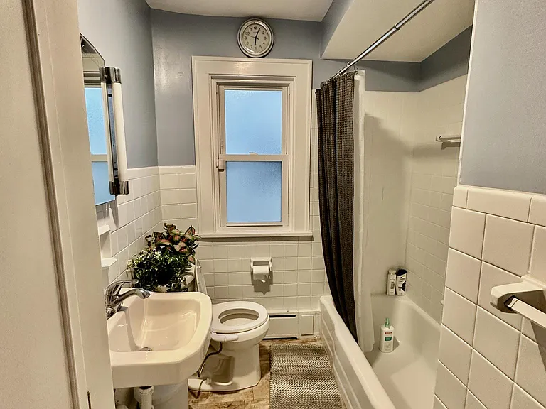 Main bathroom