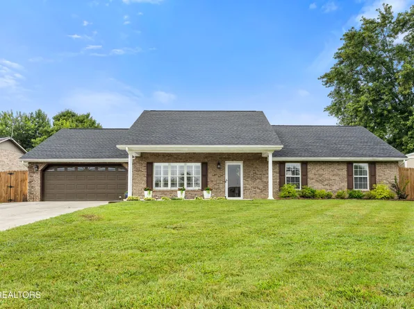 1227 Edinburgh Dr, Maryville, TN 37803
