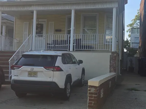 128 Lewis St, Perth Amboy, NJ 08861