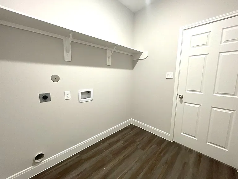 9327 Camay Dr. — Photo 12