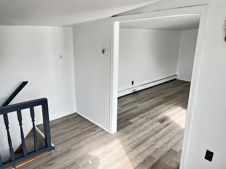 10 E Carroll St — Photo 8