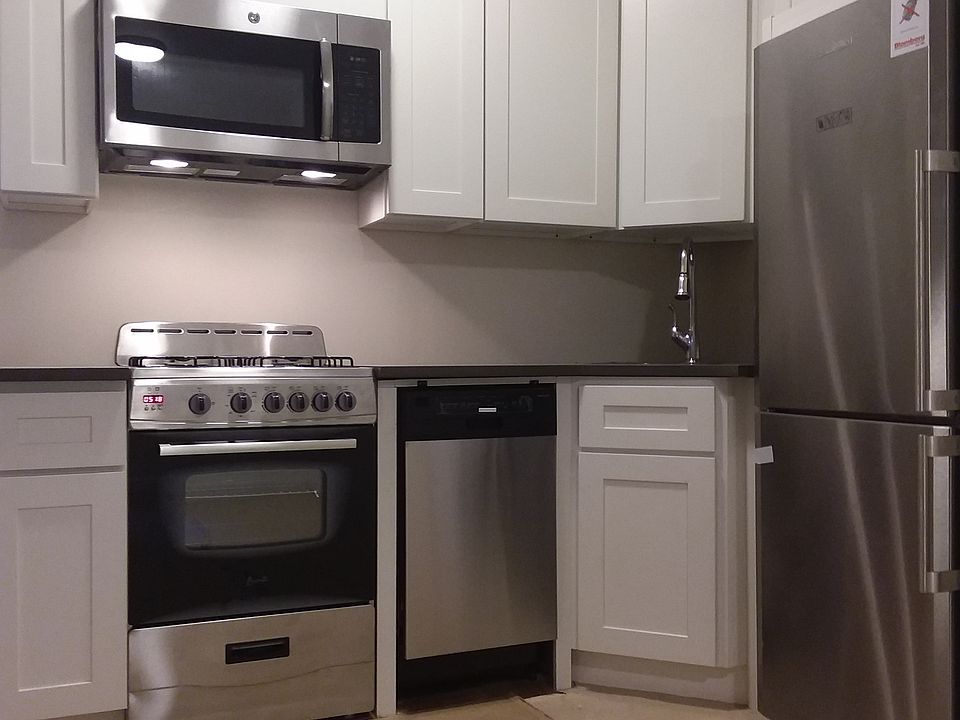1st image of 113 Henry St APT 15