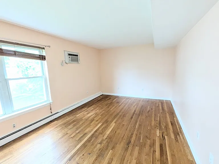 289 Main St #L — Photo 13