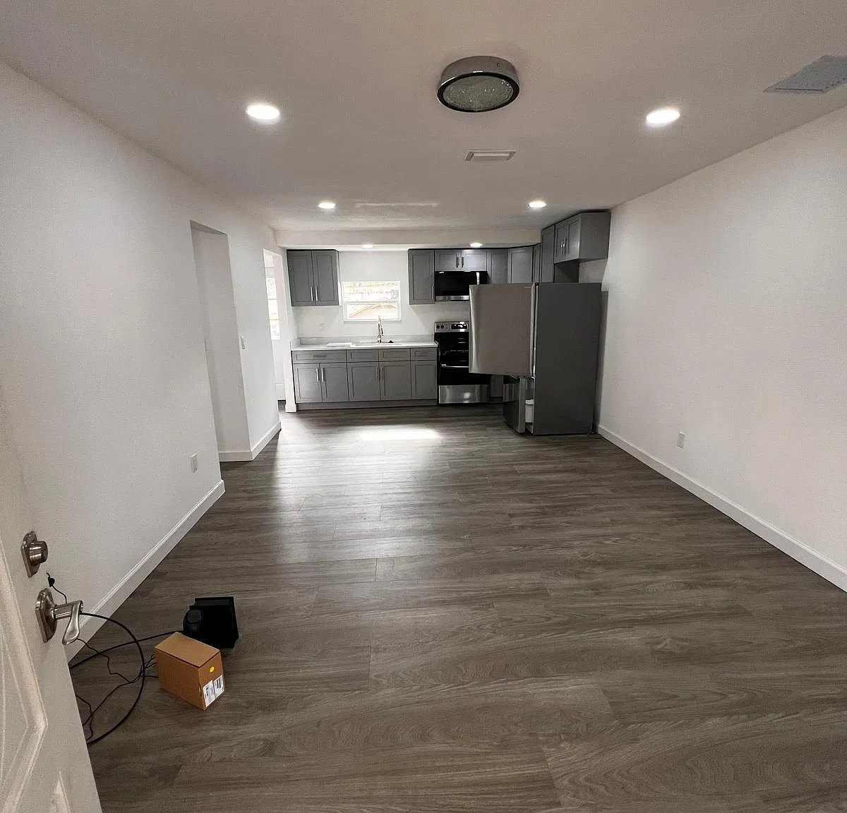 2 bed, 850 sqft, $2,000 — Photo 4