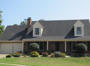 1135 Eastridge Dr, New Albany, IN 47150