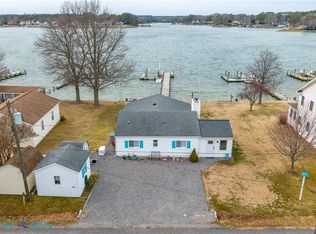 489 Honeysuckle Ln, Deltaville, VA 23043
