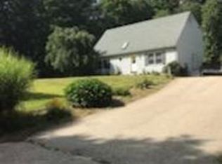 1 Barefoot Ln, Brookfield, MA 01506