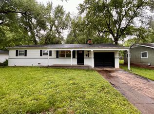 2864 E Lombard St, Springfield, MO 65802
