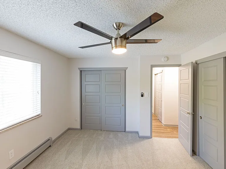 Windsong Apartments — Photo 16