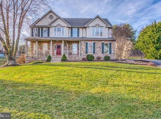 16013 Lady Camarin Ct, Mount Airy, MD 21771
