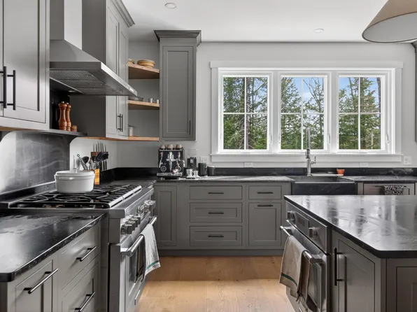46 Cortland Court, Cumberland, ME 04021