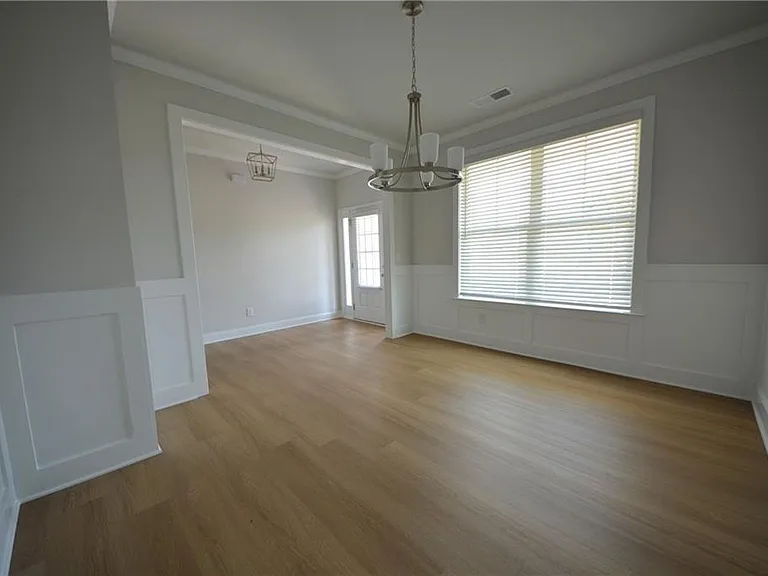 547 Hellen Valley Dr — Photo 15