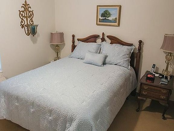 4th image of 904 S Lamar St #324AL1