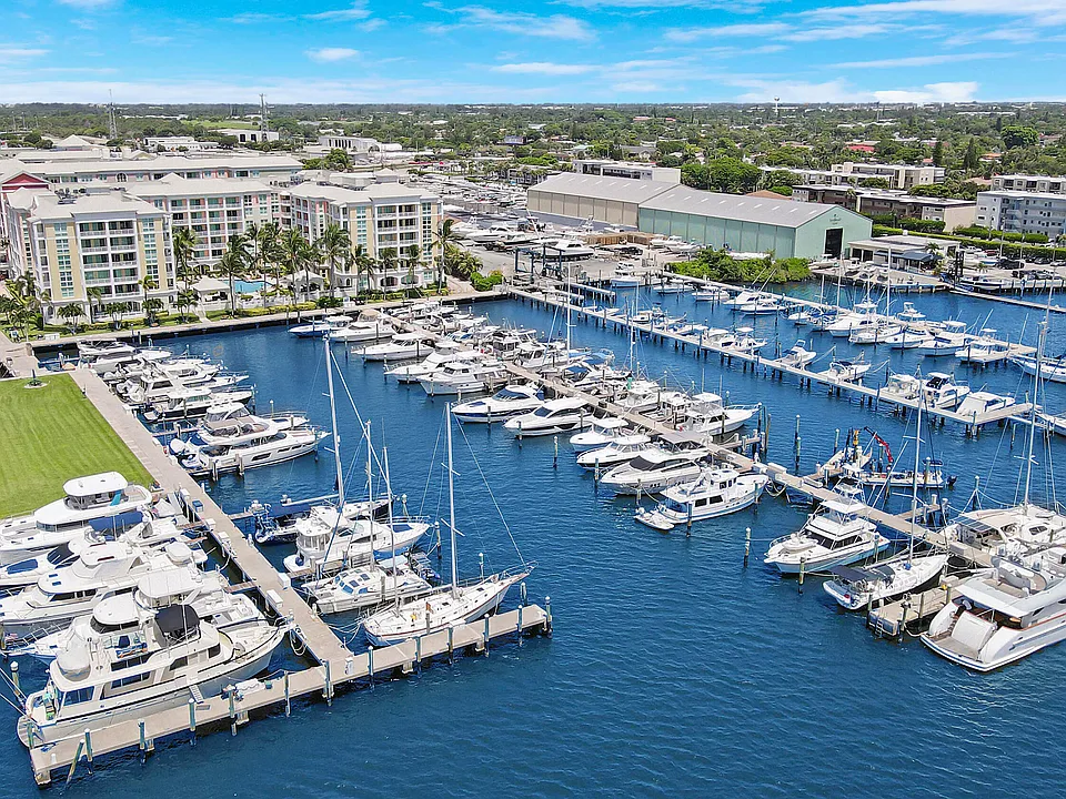 806 Windward Way #508