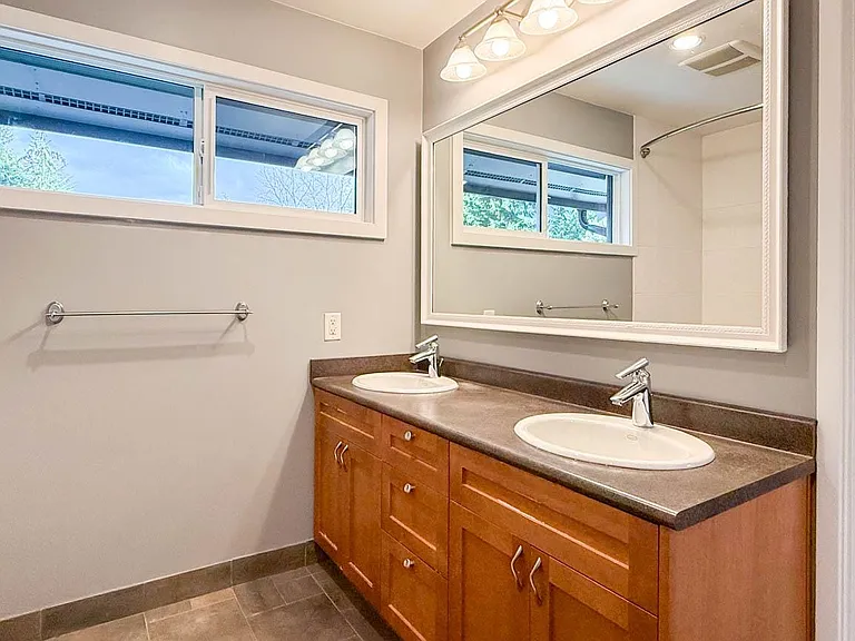 1530 McNair Dr — Photo 24