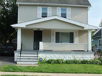 11302 Matilda Ave photo 1