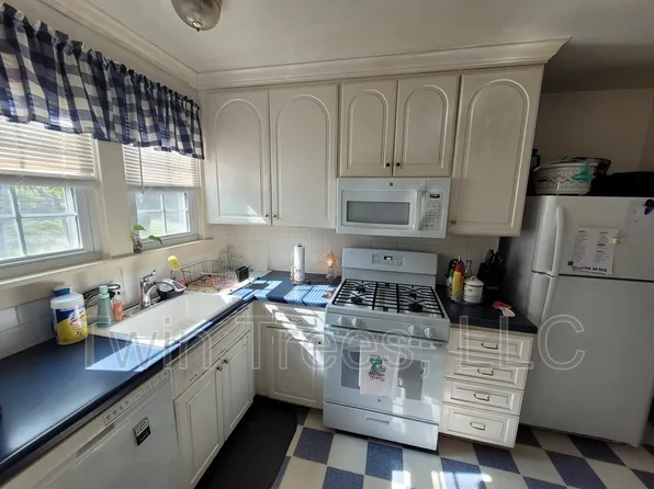 5820 Main St, Mount Jackson, VA 22842