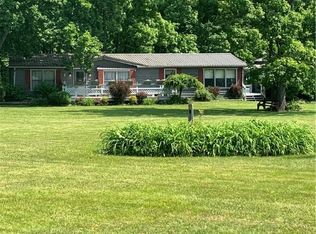 1454 Bonner Rd, Deerfield, OH 44411