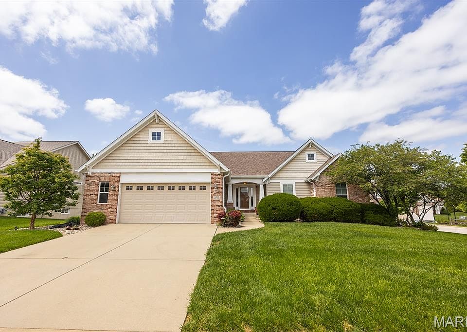 1st image of 1411 Sauk Trl