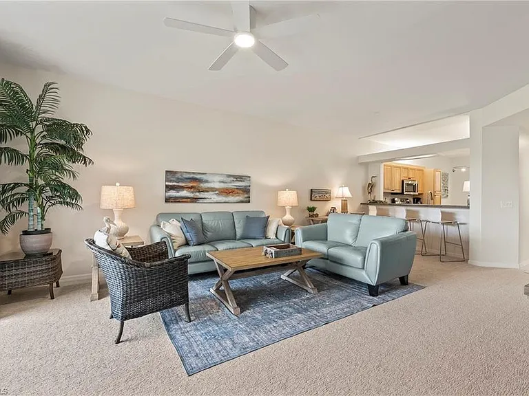 465 Robin Hood Cir #101 — Photo 9